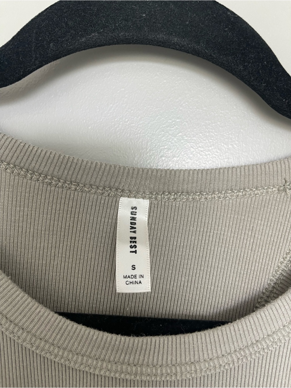 Aritzia Ribbed Racerback Tank - Picture 4 of 5